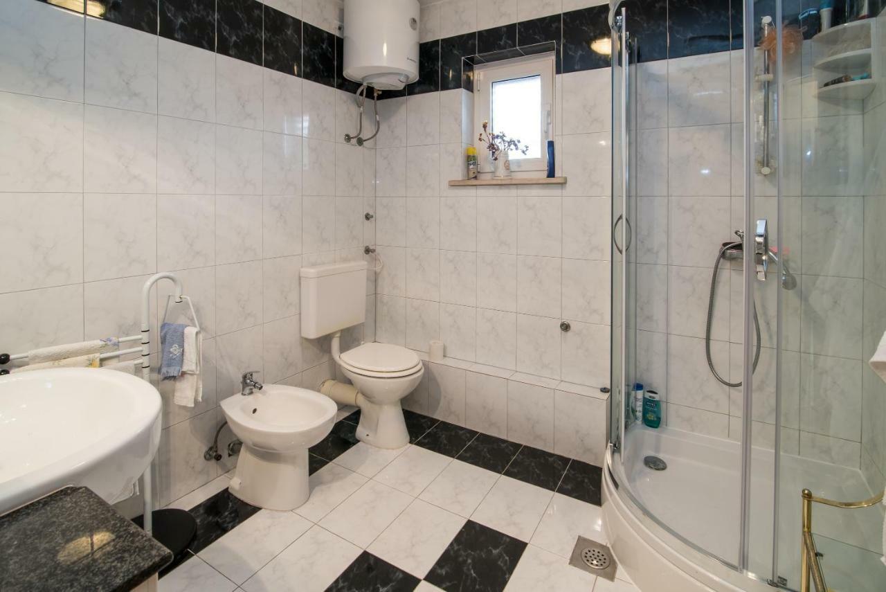 Ksenija Apartment คอร์นิช ภายนอก รูปภาพ